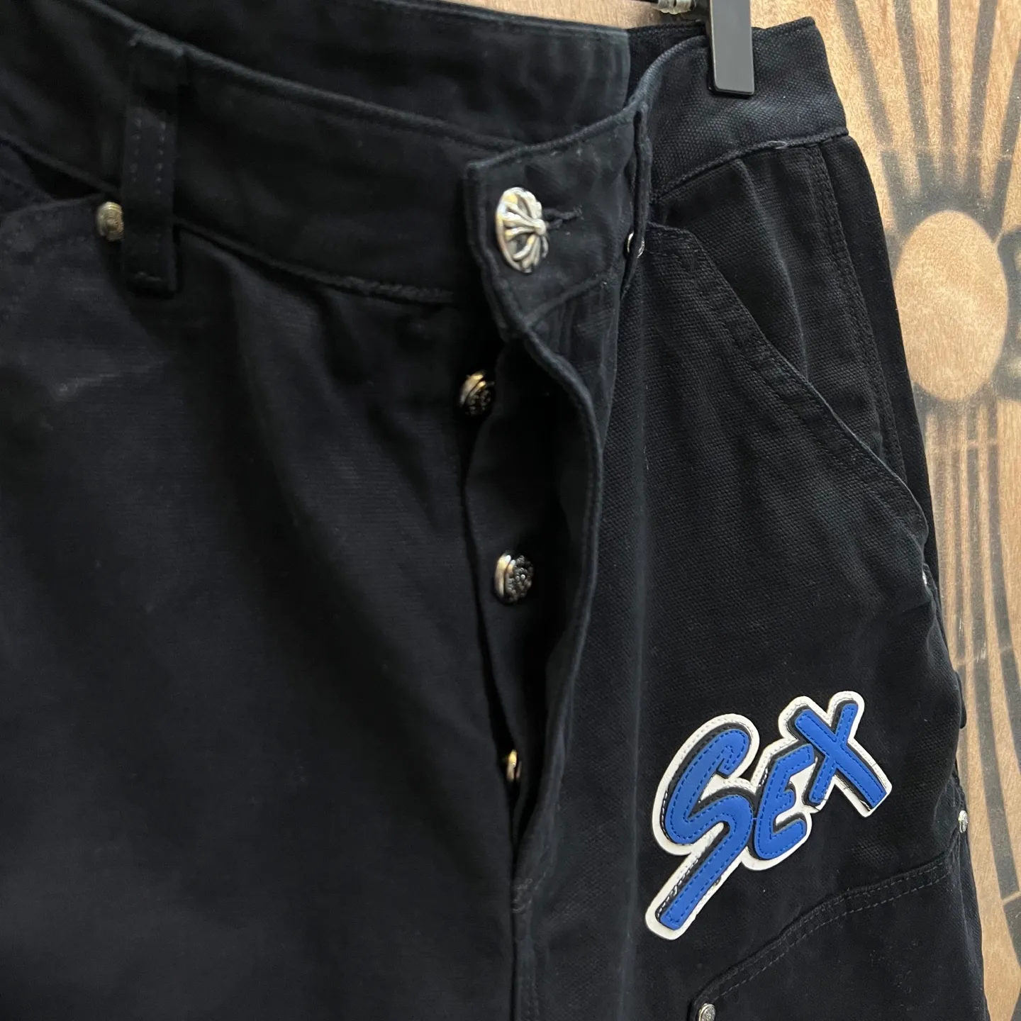 P520 chrome hearts limited series new city limited jeans Chrome Hearts city limited denim shorts vintage levis American made 501 505 517 base version remake Levis American made 501 base version imported sheepskin 925 silver remake Customers provide waist and pants length or height and weight. The studio will select the most suitable base version for you to remake. There are many people doing remakes in the market. Don’t belittle or comment. The difference is visible to the naked eye. See and compare for yourself #CHROME HEARTS Unisex style